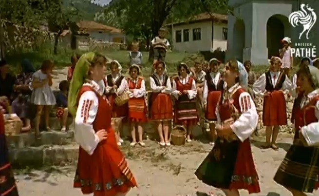 Това беше България преди няколко десетки години! Видео, което ще ви разтопи душата!