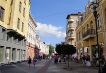 Пловдивската Главна улица остава най-дългата пешеходна зона в света!