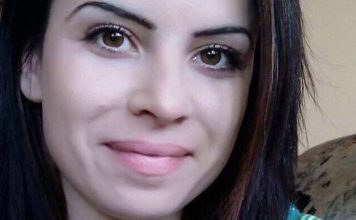 Момиче търси биологичната си майка, не й дават дори акта за раждане