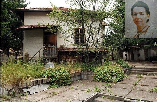 Родният дом на Людмила Живкова тъне в разруха..(Статия)
