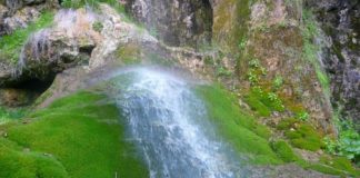 Смоличанският водопад помага на тежко болни