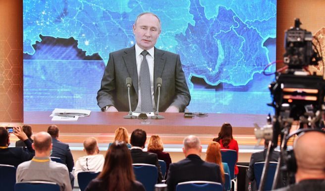 Путин: Русия се справя с пандемията достойно и отчасти по-добре от други страни! ВИДЕО
